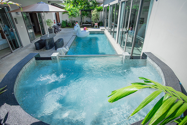 3_bedrooms_pool_villa_yipmunta pool villa phuket.